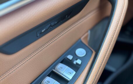 BMW 5 серия, 2019 год, 5 300 000 рублей, 38 фотография