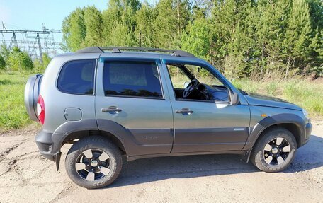 Chevrolet Niva I рестайлинг, 2010 год, 670 000 рублей, 5 фотография