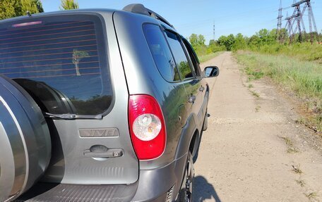 Chevrolet Niva I рестайлинг, 2010 год, 670 000 рублей, 7 фотография