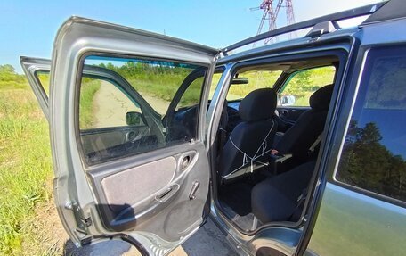 Chevrolet Niva I рестайлинг, 2010 год, 670 000 рублей, 15 фотография