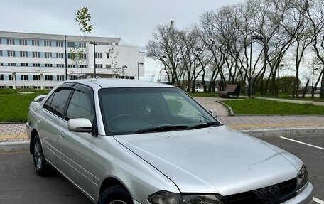 Toyota Carina, 1989 год, 400 000 рублей, 1 фотография