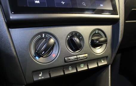 Skoda Rapid I, 2014 год, 799 000 рублей, 13 фотография
