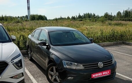 Volkswagen Jetta VI, 2015 год, 975 000 рублей, 5 фотография