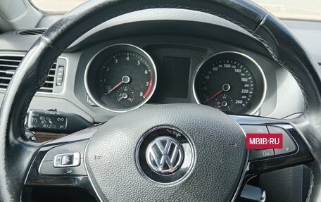 Volkswagen Jetta VI, 2015 год, 975 000 рублей, 2 фотография