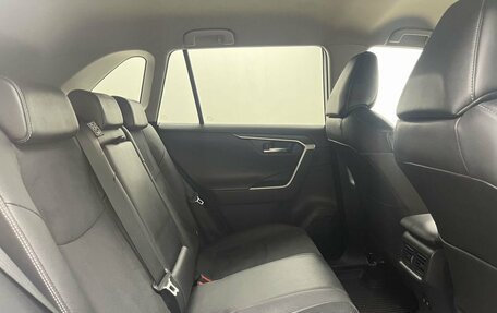 Toyota RAV4, 2021 год, 3 199 000 рублей, 13 фотография