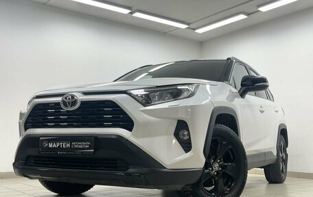 Toyota RAV4, 2021 год, 3 199 000 рублей, 7 фотография