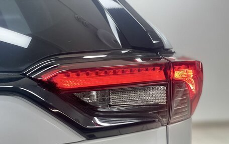 Toyota RAV4, 2021 год, 3 199 000 рублей, 10 фотография