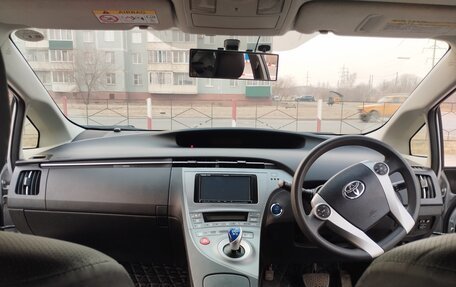 Toyota Prius, 2014 год, 1 350 000 рублей, 12 фотография