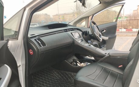 Toyota Prius, 2014 год, 1 350 000 рублей, 11 фотография