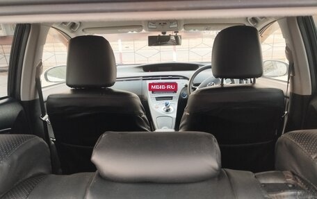 Toyota Prius, 2014 год, 1 350 000 рублей, 9 фотография