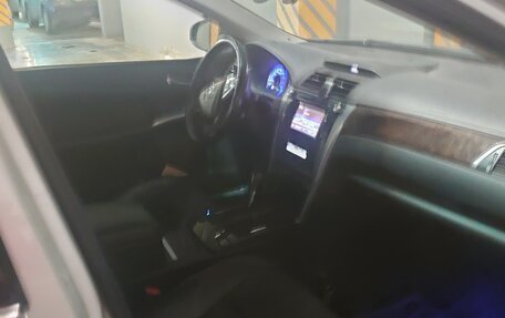 Toyota Camry, 2015 год, 2 000 000 рублей, 5 фотография