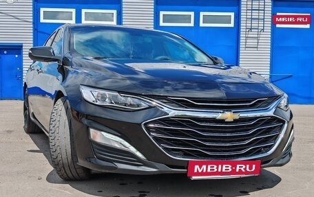 Chevrolet Malibu IX, 2016 год, 1 600 000 рублей, 2 фотография