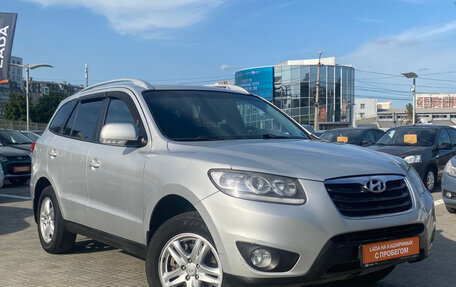 Hyundai Santa Fe III рестайлинг, 2010 год, 980 000 рублей, 2 фотография