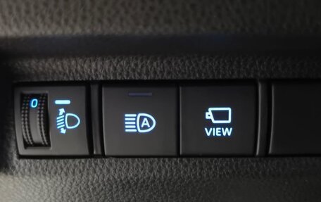Toyota RAV4, 2021 год, 2 600 000 рублей, 11 фотография