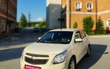 Chevrolet Cobalt II, 2013 год, 620 000 рублей, 2 фотография