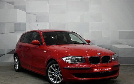 BMW 1 серия, 2008 год, 840 000 рублей, 3 фотография