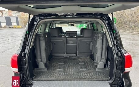 Toyota Land Cruiser 200, 2010 год, 3 000 000 рублей, 10 фотография