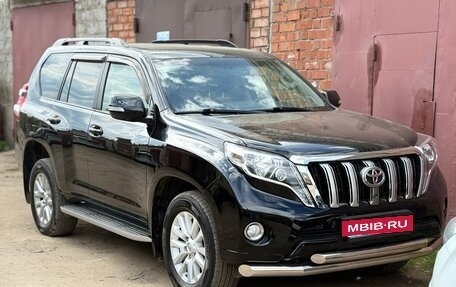 Toyota Land Cruiser Prado 150 рестайлинг 2, 2013 год, 3 500 000 рублей, 2 фотография