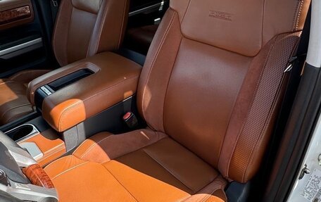 Toyota Tundra II, 2014 год, 4 999 000 рублей, 13 фотография
