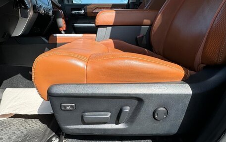 Toyota Tundra II, 2014 год, 4 999 000 рублей, 14 фотография