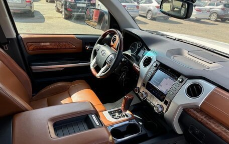 Toyota Tundra II, 2014 год, 4 999 000 рублей, 31 фотография