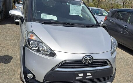 Toyota Sienta II, 2018 год, 1 499 000 рублей, 8 фотография