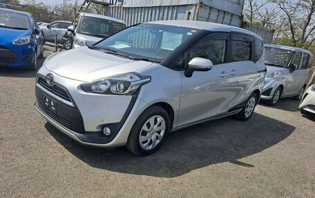 Toyota Sienta II, 2018 год, 1 499 000 рублей, 16 фотография