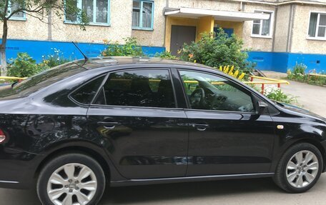 Volkswagen Polo VI (EU Market), 2015 год, 720 000 рублей, 4 фотография