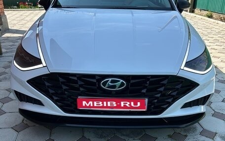 Hyundai Sonata VIII, 2020 год, 2 600 000 рублей, 1 фотография