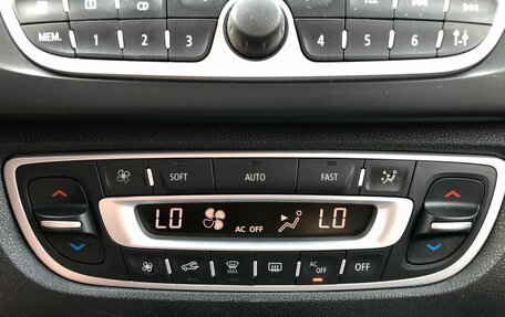 Renault Scenic III, 2011 год, 750 000 рублей, 16 фотография