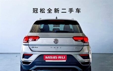 Volkswagen T-Roc I, 2021 год, 1 398 000 рублей, 8 фотография