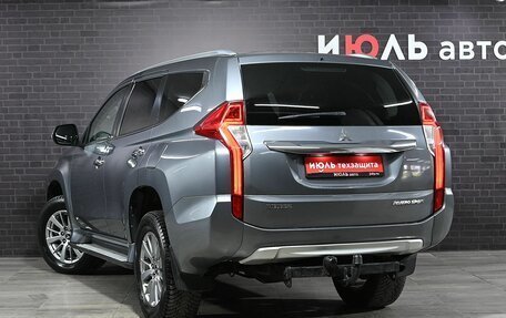 Mitsubishi Pajero Sport III рестайлинг, 2018 год, 2 590 000 рублей, 4 фотография