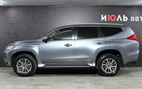 Mitsubishi Pajero Sport III рестайлинг, 2018 год, 2 590 000 рублей, 8 фотография