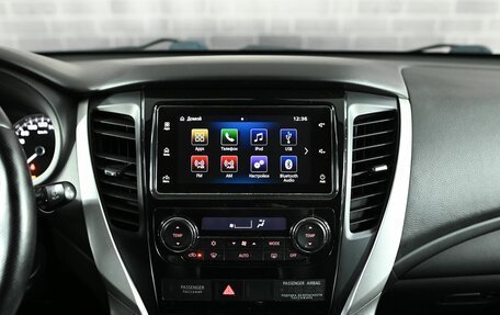 Mitsubishi Pajero Sport III рестайлинг, 2018 год, 2 590 000 рублей, 16 фотография
