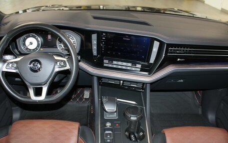 Volkswagen Touareg III, 2020 год, 7 245 000 рублей, 21 фотография