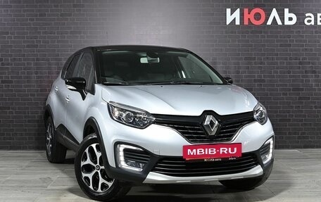 Renault Kaptur I рестайлинг, 2018 год, 1 780 000 рублей, 3 фотография