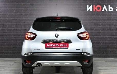 Renault Kaptur I рестайлинг, 2018 год, 1 780 000 рублей, 5 фотография