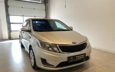 KIA Rio III рестайлинг, 2015 год, 785 000 рублей, 3 фотография