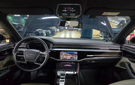 Audi A8, 2022 год, 6 399 000 рублей, 14 фотография
