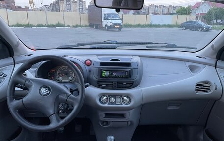 Nissan Almera Tino i, 2000 год, 135 000 рублей, 13 фотография