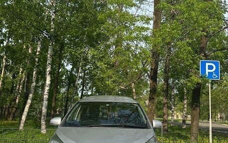 Toyota Ractis II, 2016 год, 890 000 рублей, 3 фотография