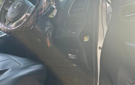 Toyota Ractis II, 2016 год, 890 000 рублей, 14 фотография