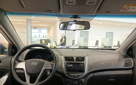 Hyundai Solaris II рестайлинг, 2014 год, 875 000 рублей, 18 фотография