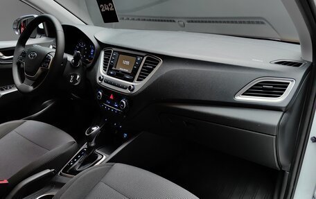 Hyundai Solaris II рестайлинг, 2019 год, 1 500 000 рублей, 23 фотография