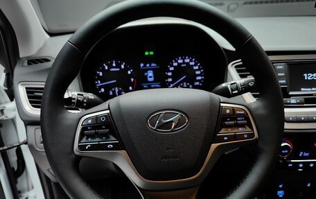 Hyundai Solaris II рестайлинг, 2019 год, 1 500 000 рублей, 28 фотография