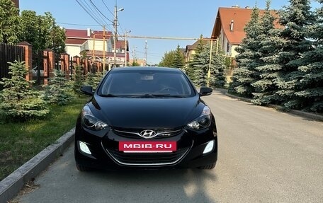 Hyundai Avante, 2010 год, 1 000 000 рублей, 2 фотография