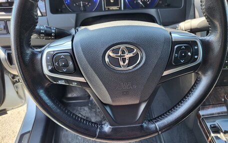 Toyota Camry, 2015 год, 1 830 000 рублей, 13 фотография