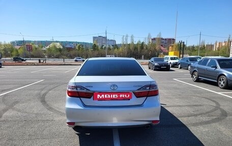 Toyota Camry, 2015 год, 1 830 000 рублей, 6 фотография