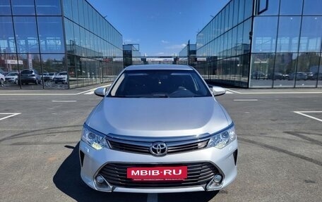Toyota Camry, 2015 год, 1 830 000 рублей, 2 фотография