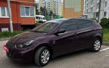 Hyundai Solaris II рестайлинг, 2013 год, 875 000 рублей, 1 фотография